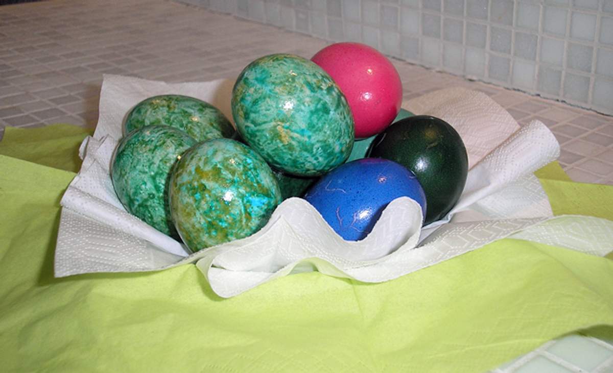 Ostern: Eier färben