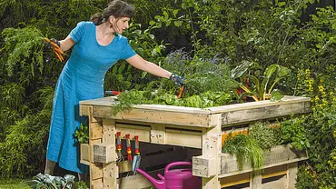 Hochbeet aus Paletten | selbst.de Hochbeet aus Paletten | selbst.de