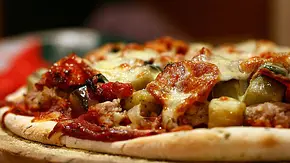 Pizza grillen | selbst.de Pizza grillen | selbst.de
