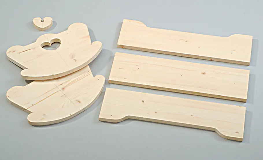 Anleitung: Puppenbett bauen Puppenwiege: Platten ausschneiden