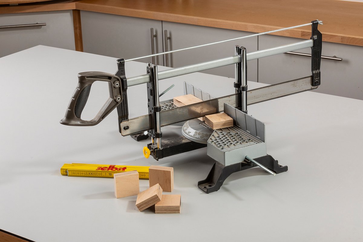 Quadrate aus Reststück schneiden