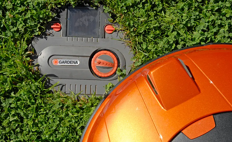 Rasenroboter: Husqvarna Automover 220 AC Mähroboter: robomow, automower & iMow