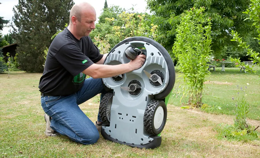 Rasenroboter: Viking iMow MI 555 C Mähroboter: robomow, automower & iMow