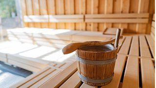 Sauna im Garten - Foto: iStock/Rene Gamper