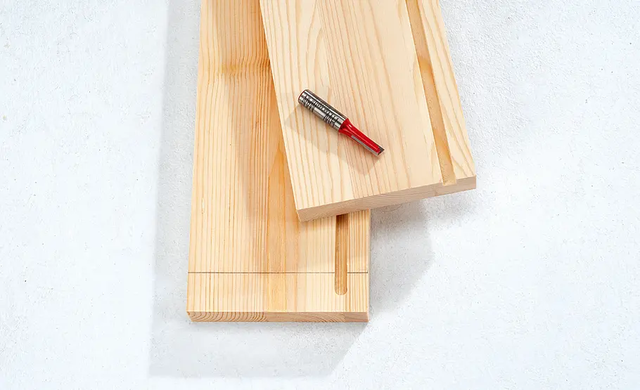 Truhe bauen: Schritt 30 von 44 Nut fräsen