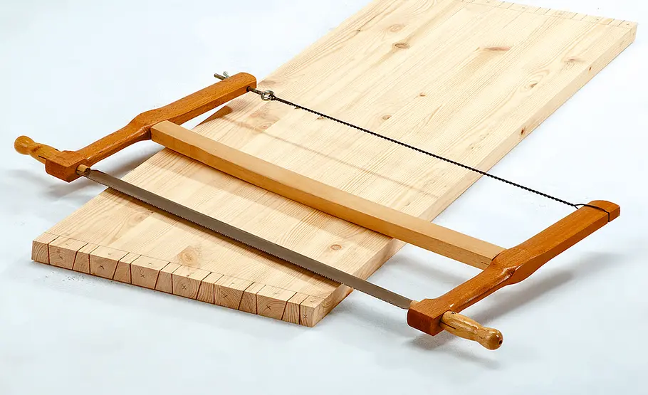 Truhe bauen: Schritt 4 von 44 Schwalbenschwanzverbindung