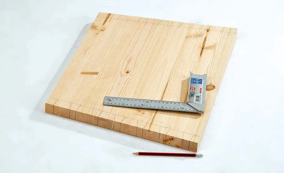 Truhe bauen: Schritt 8 von 44 Eckverbindung herstellen