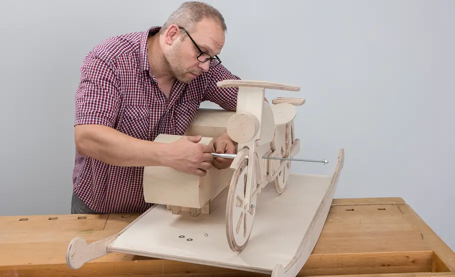 Schaukelpferd bauen Motorrad-Gespann