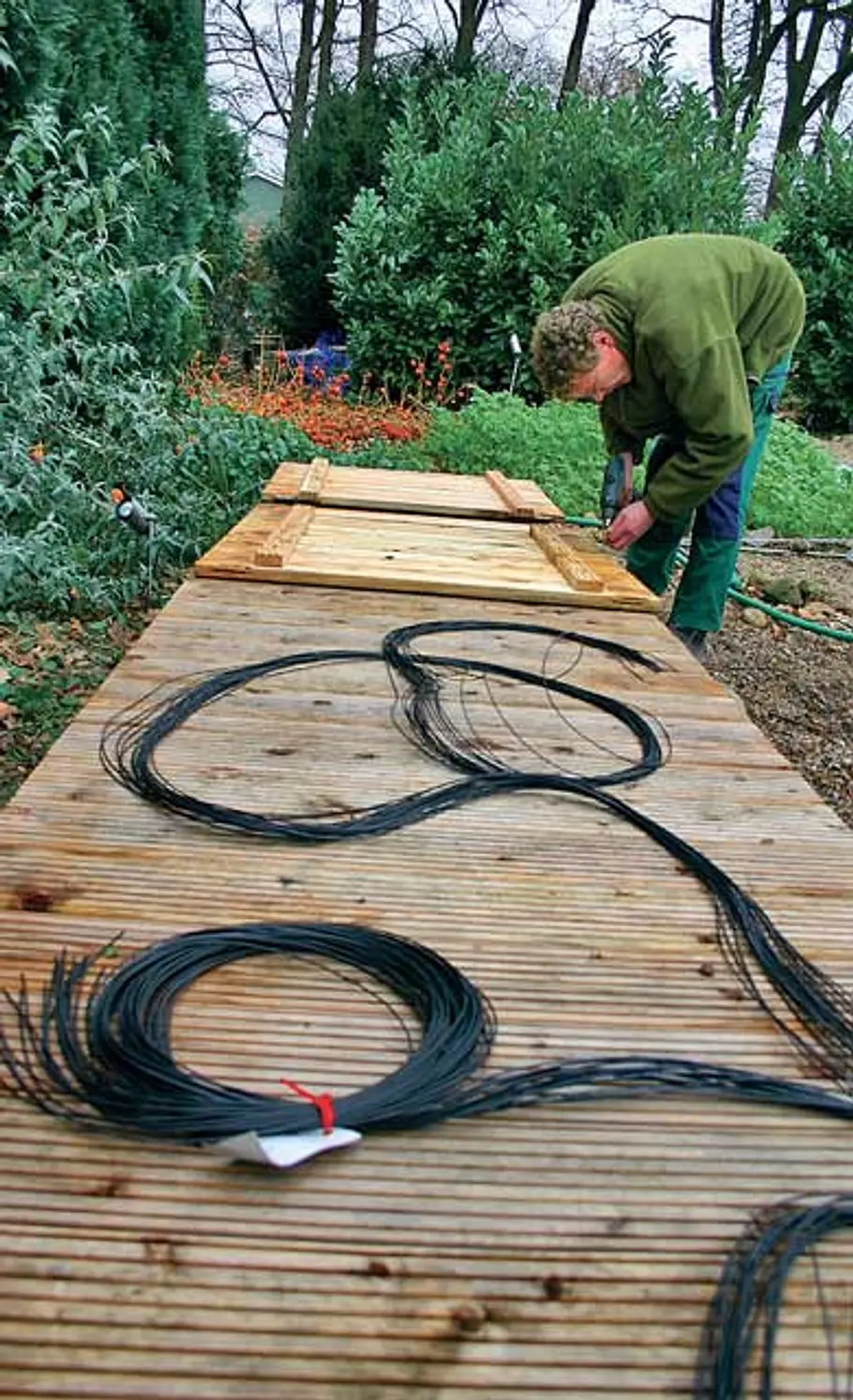 Steg anbauen: Schritt 5 von 13 Holzsteg bauen