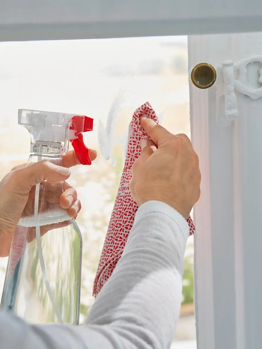 Sichtschutz fürs Fenster: Wachstuchtischdecke Sichtschutz fürs Fenster