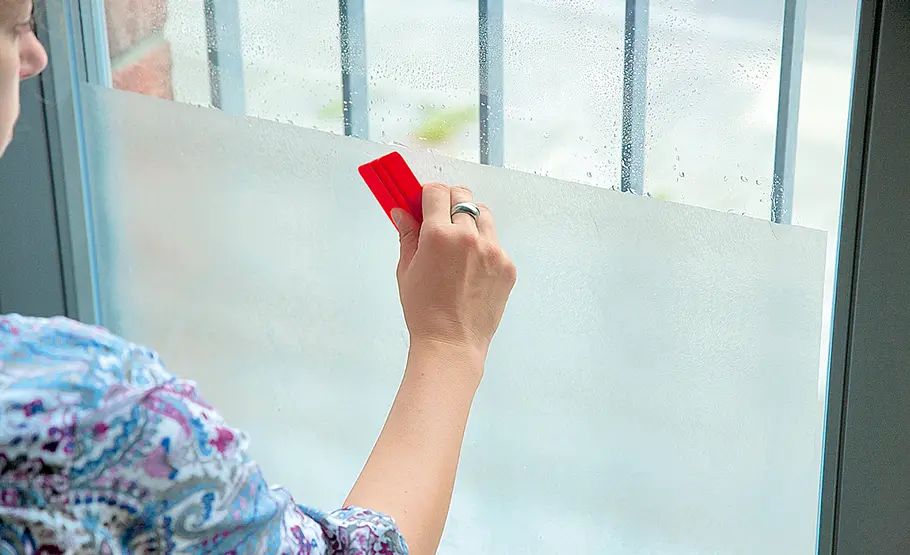 Sichtschutz fürs Fenster: Klebefolie Sichtschutz fürs Fenster