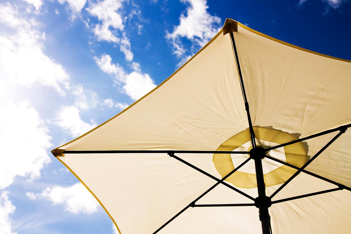 Sonnenschirme für den Garten, Balkon und die Terrasse