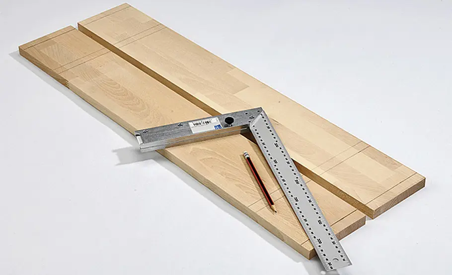 Spiegelschrank selber bauen Spiegelschrank: Zwischenbretter aufzeichnen