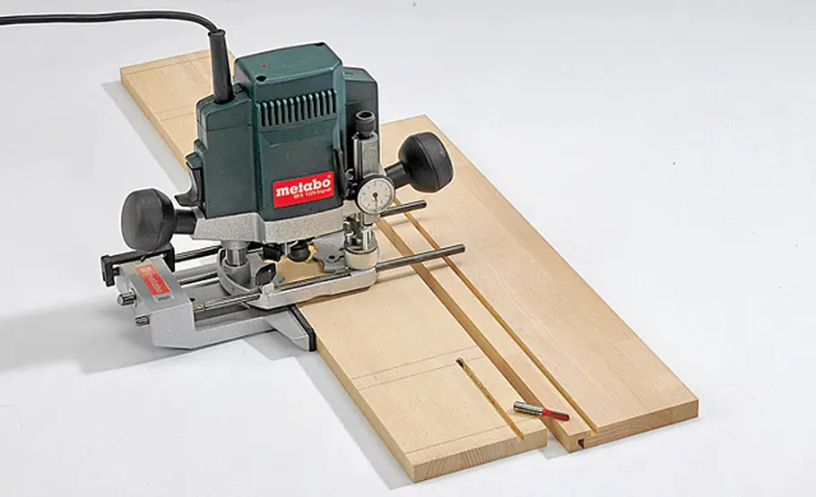 Spiegelschrank selber bauen Spiegelschrank: Fingernutfräser