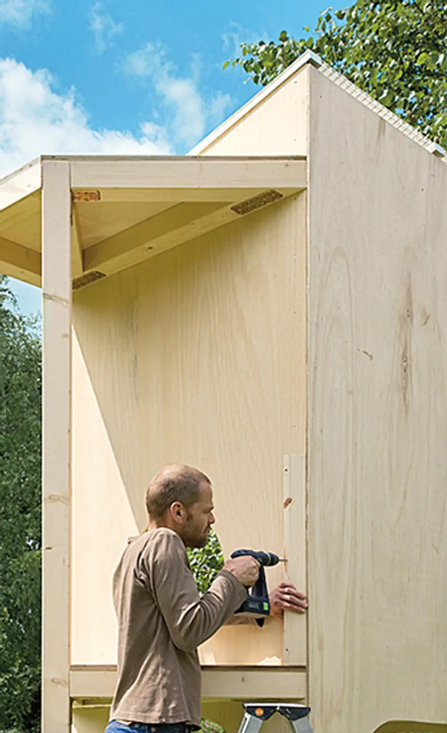 Kinderspielhaus aufbauen: Schritt 22 von 29 Brüstung montieren
