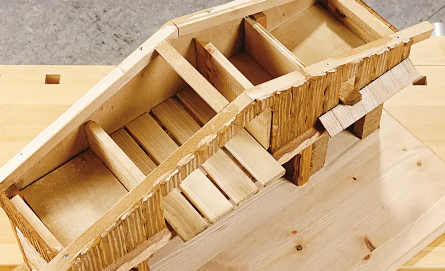 Stallkrippe bauen: Schritt 37 von 53 Krippe bauen