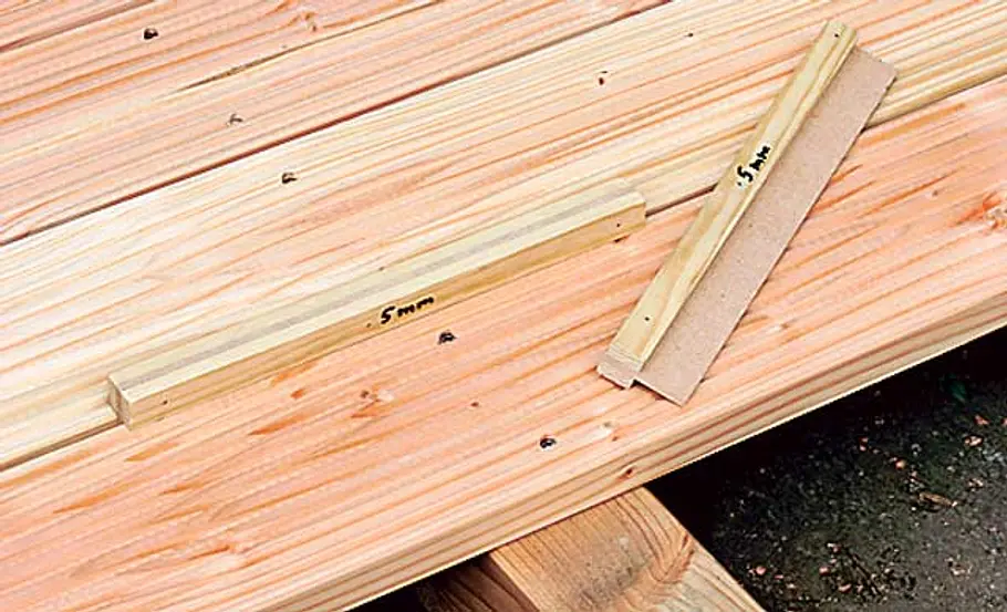 Bootssteg bauen Abstandshalter selbst bauen