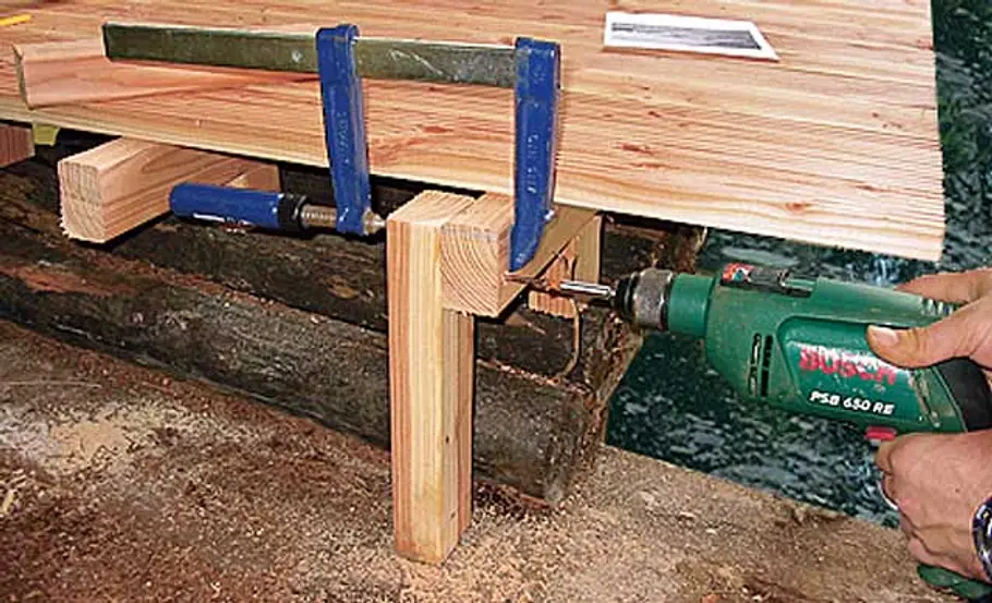 Bootssteg bauen Stufe bauen