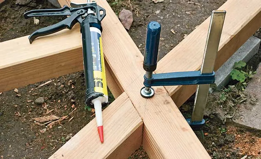 Steg bauen: Schritt 18 von 40 Steg verleimen