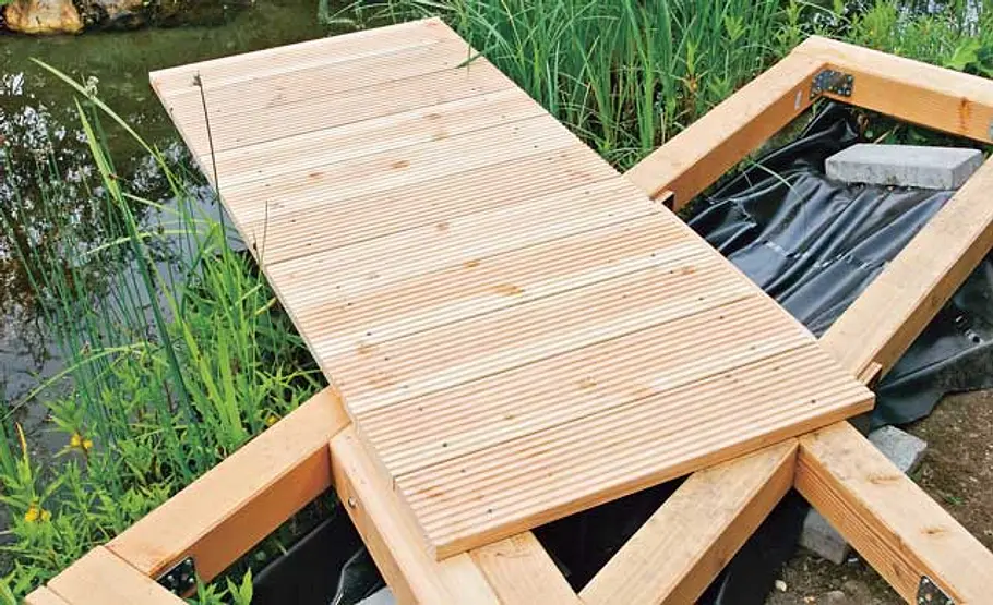 Steg bauen: Schritt 30 von 40 Hilfslinie zeichnen
