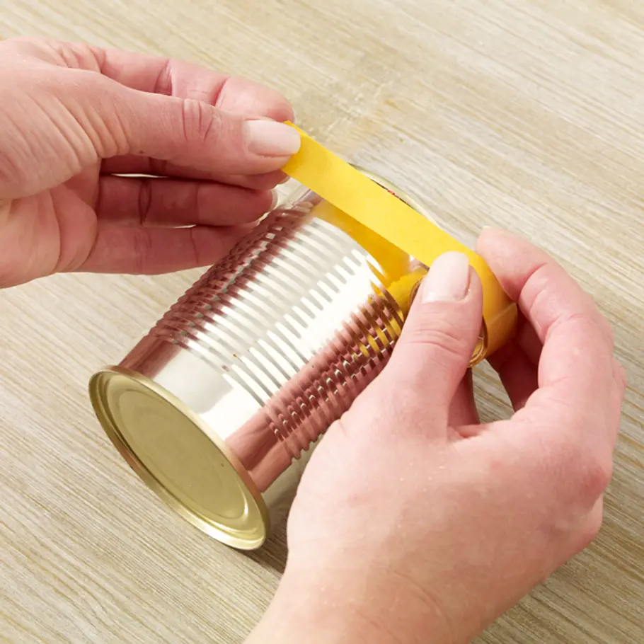 Doppelseitiges Klebeband aufkleben