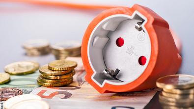 Mit diesen Tipps sparen Sie bis zu 100 Euro! | Stromkosten senken   | - Foto: iStock / gopixa