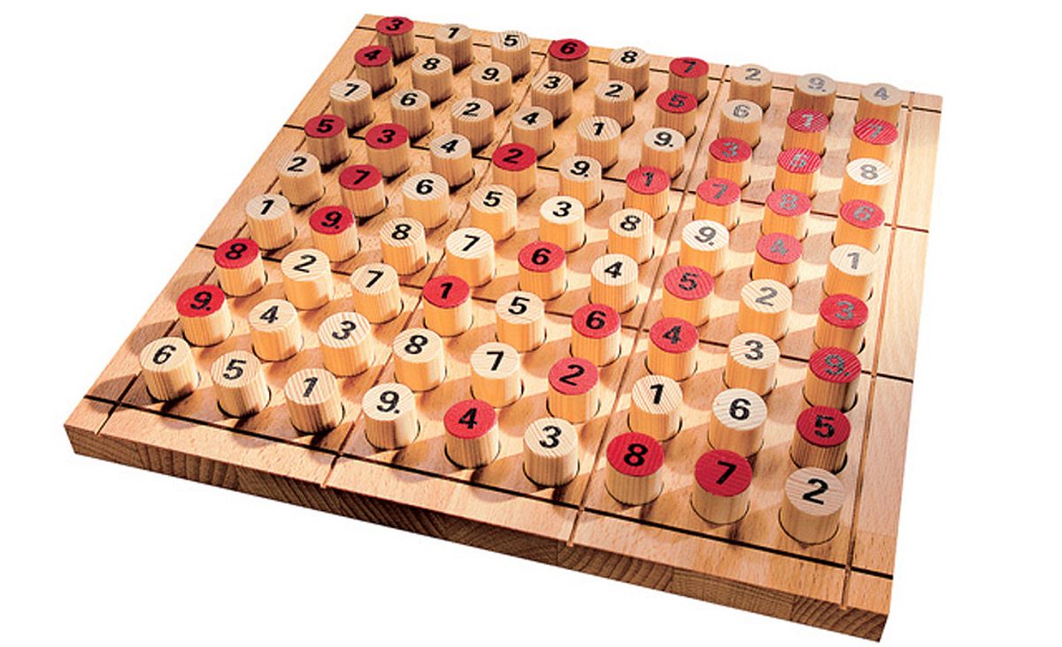 Sudoku Brettspiel: fertiges Spielfeld
