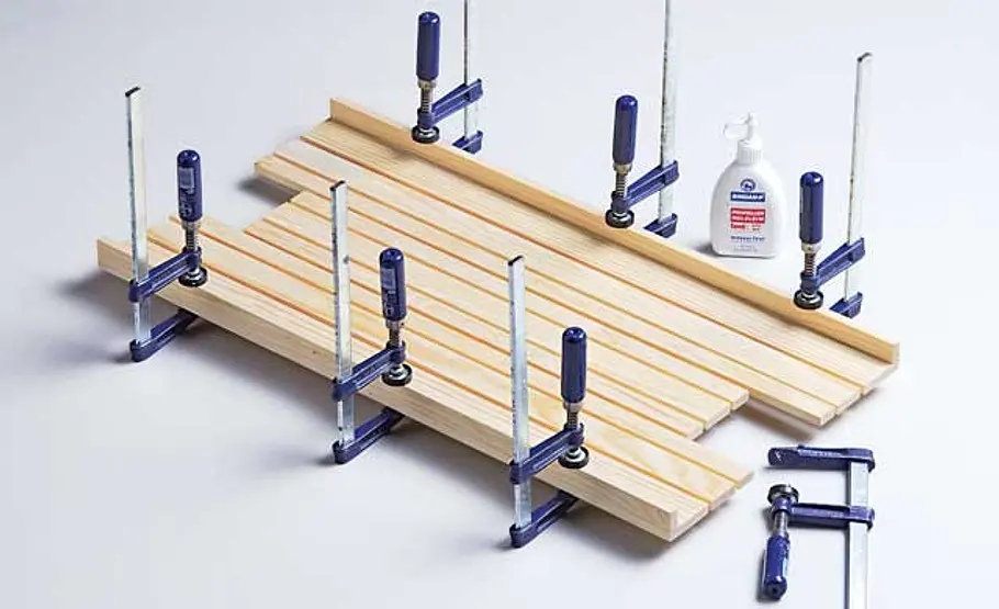 Tablett bauen: Schritt 3 von 6 Leisten verleimen
