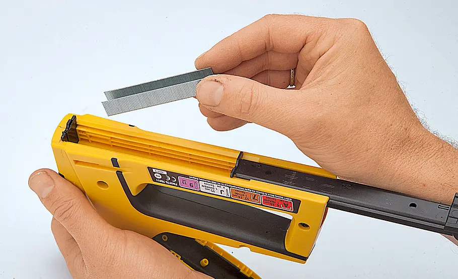Hand-Tacker im Vergleich Universal-Tacker von Stanley