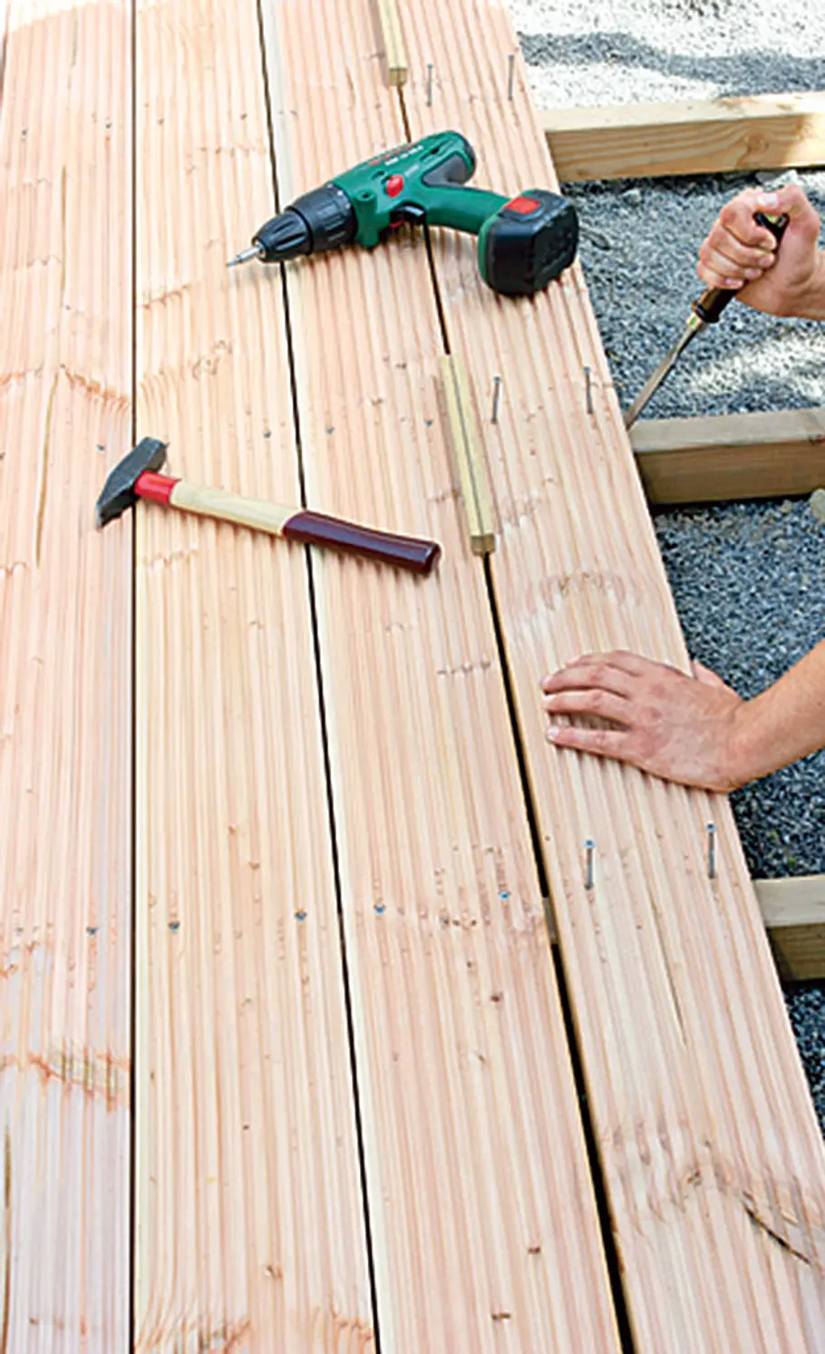 Terrassendielen verlegen Terrassendielen verlegen