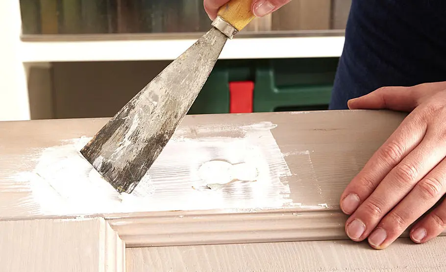 Tisch aus altem Türblatt bauen DIY