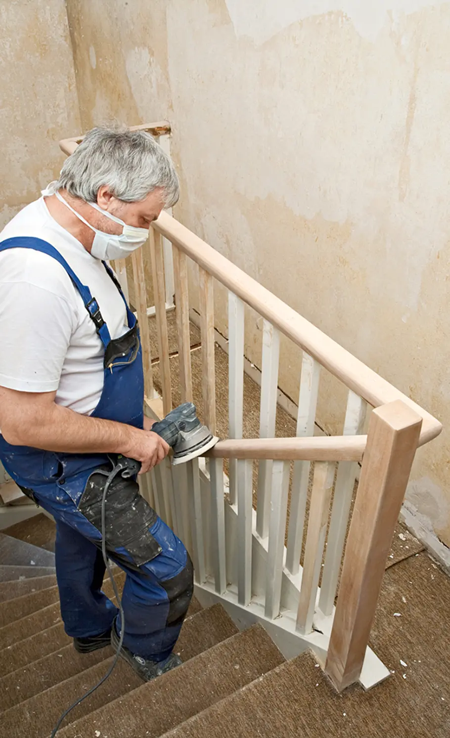 Holztreppe renovieren: Schritt 1 von 9 Holztreppe renovieren