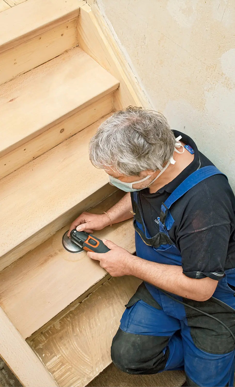 Holztreppe renovieren: Schritt 4 von 9 Holztreppe renovieren