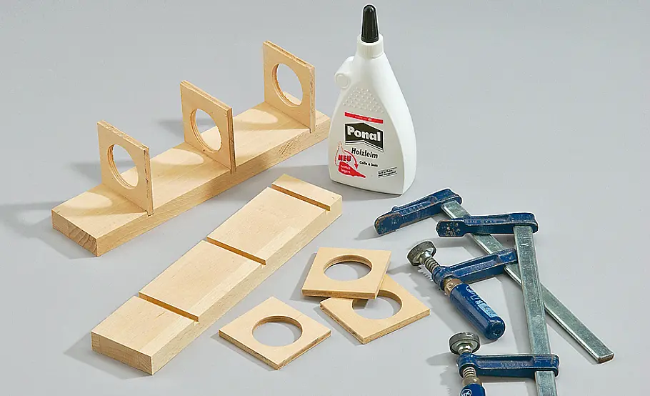 Uhr basteln: Schritt 23 von 34 Glashalter bauen