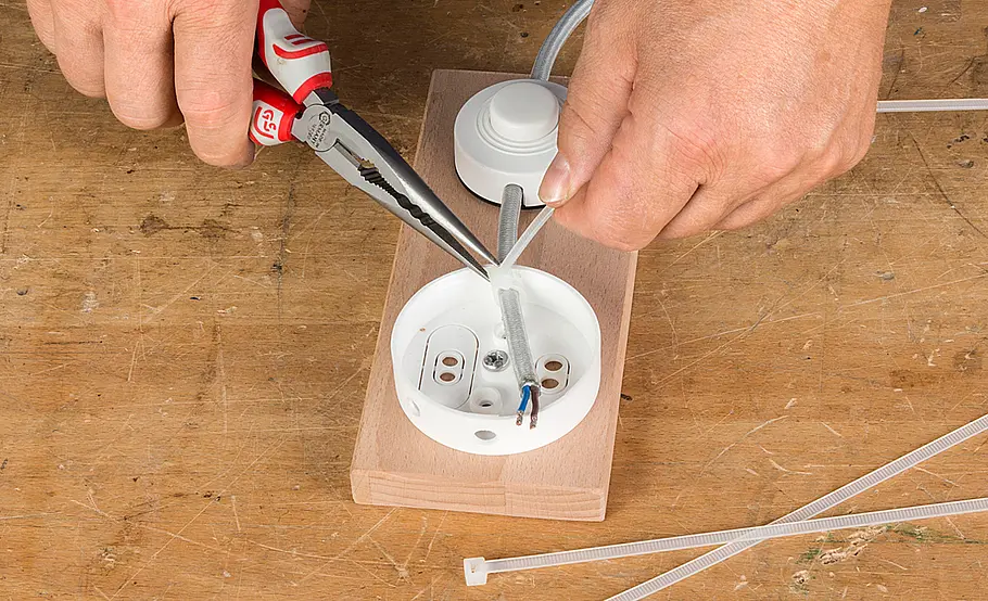 Fußschalter und Verteilerdose Vintage Lampen