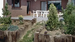 Teich mit Bachlauf Teich mit Bachlauf