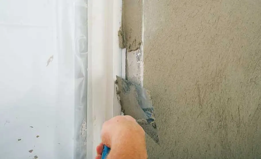Anleitung: Kellerwände verputzen Verputzen: Fensterleibungen