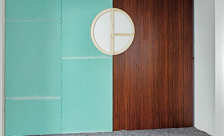 Wandverkleidung: Schritt 15 von 26 Gipskartonplatten verschrauben