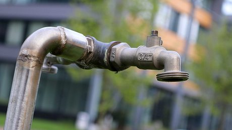 Wasser sparen - Foto: JESCHOOTScom / pixabay