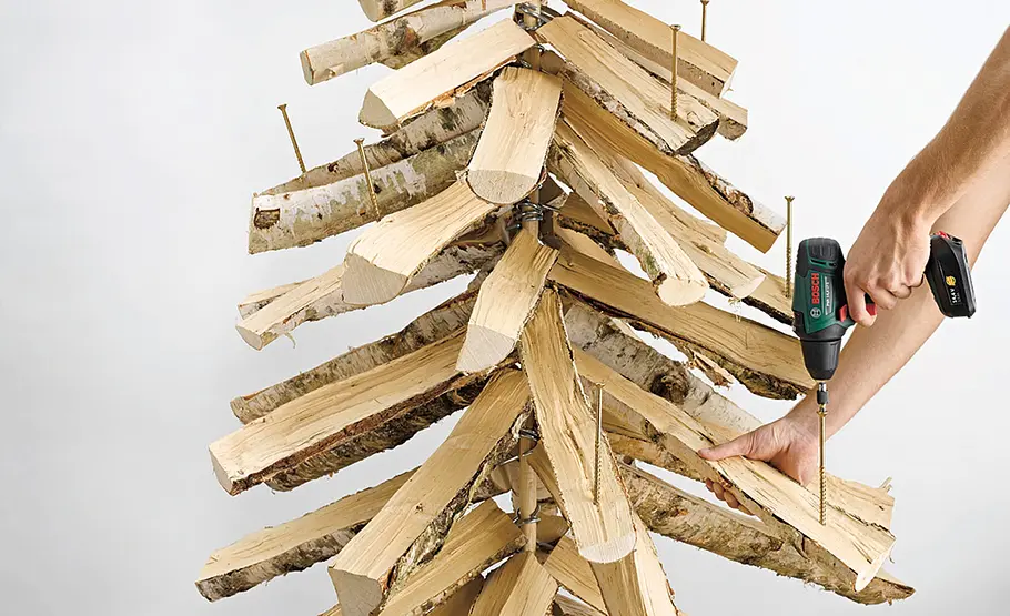 Tannenbaum aus Holz bauen