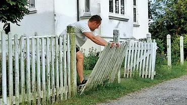 Gartenzaun mit Flügeltor Gartenzaun mit Flügeltor