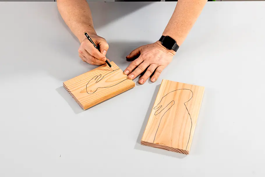 Zeichnung auf das Holz übertragen Zeichnung auf das Holz übertragen